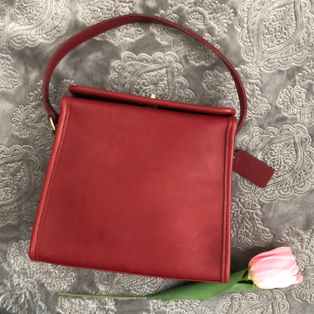 Gorgeous vintage Coach legacy leather bag
